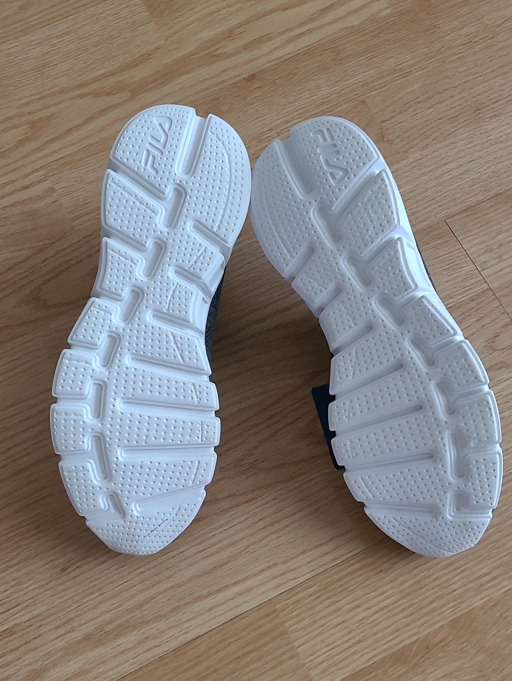 Fila Memory Techknit Sneakers - Picture 4 of 7
